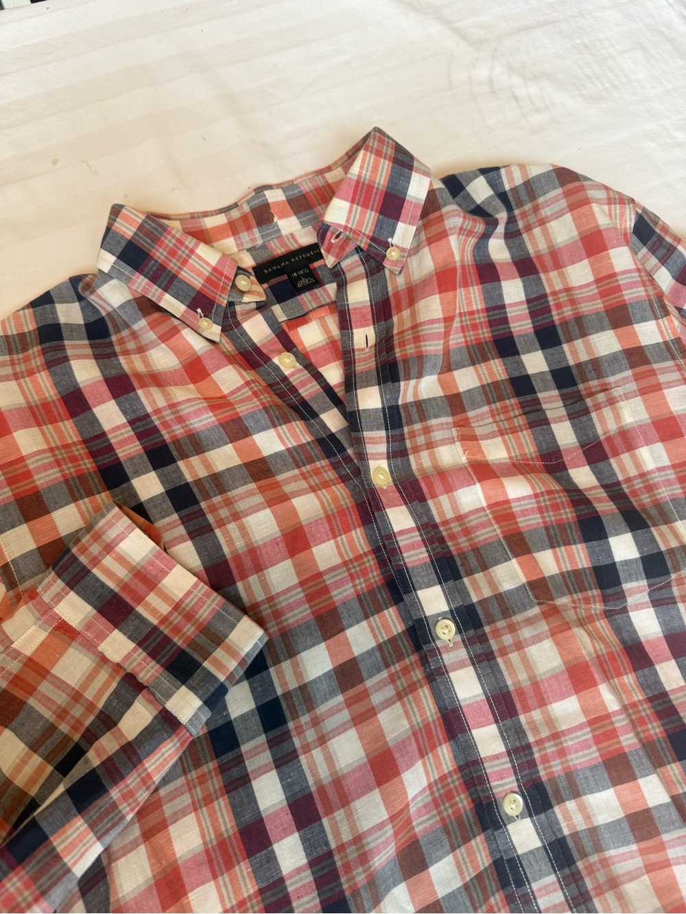 Banana Republic Red Navy White Plaid Button-Down Shirt